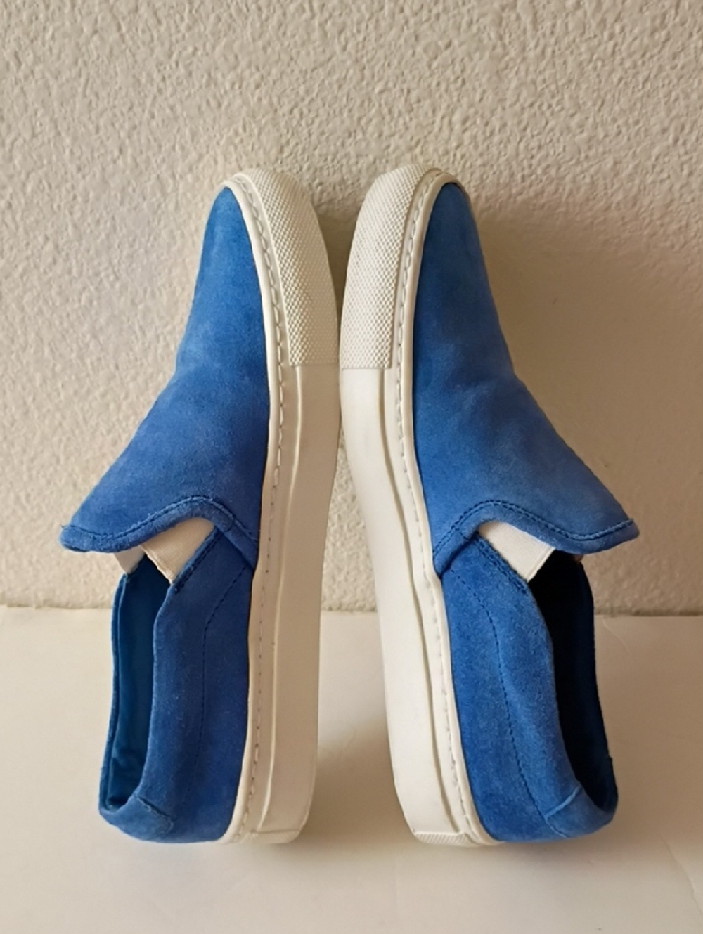 Common Projects Suede Slip-on Sneakers sz 35 Made In Italy - Picture 5 of 10